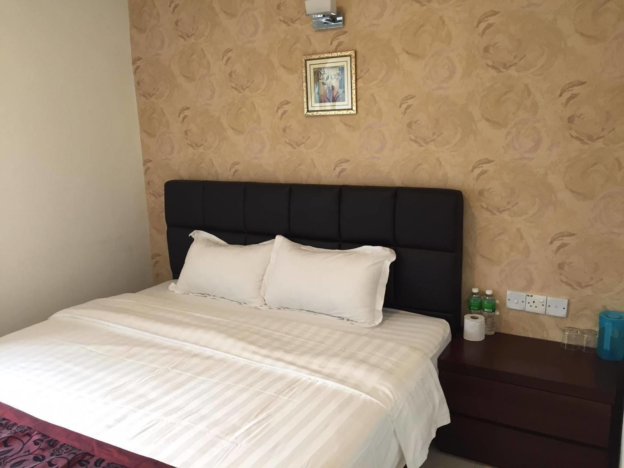 Havona Hotel - Taman Tropika Kulai Zewnętrze zdjęcie