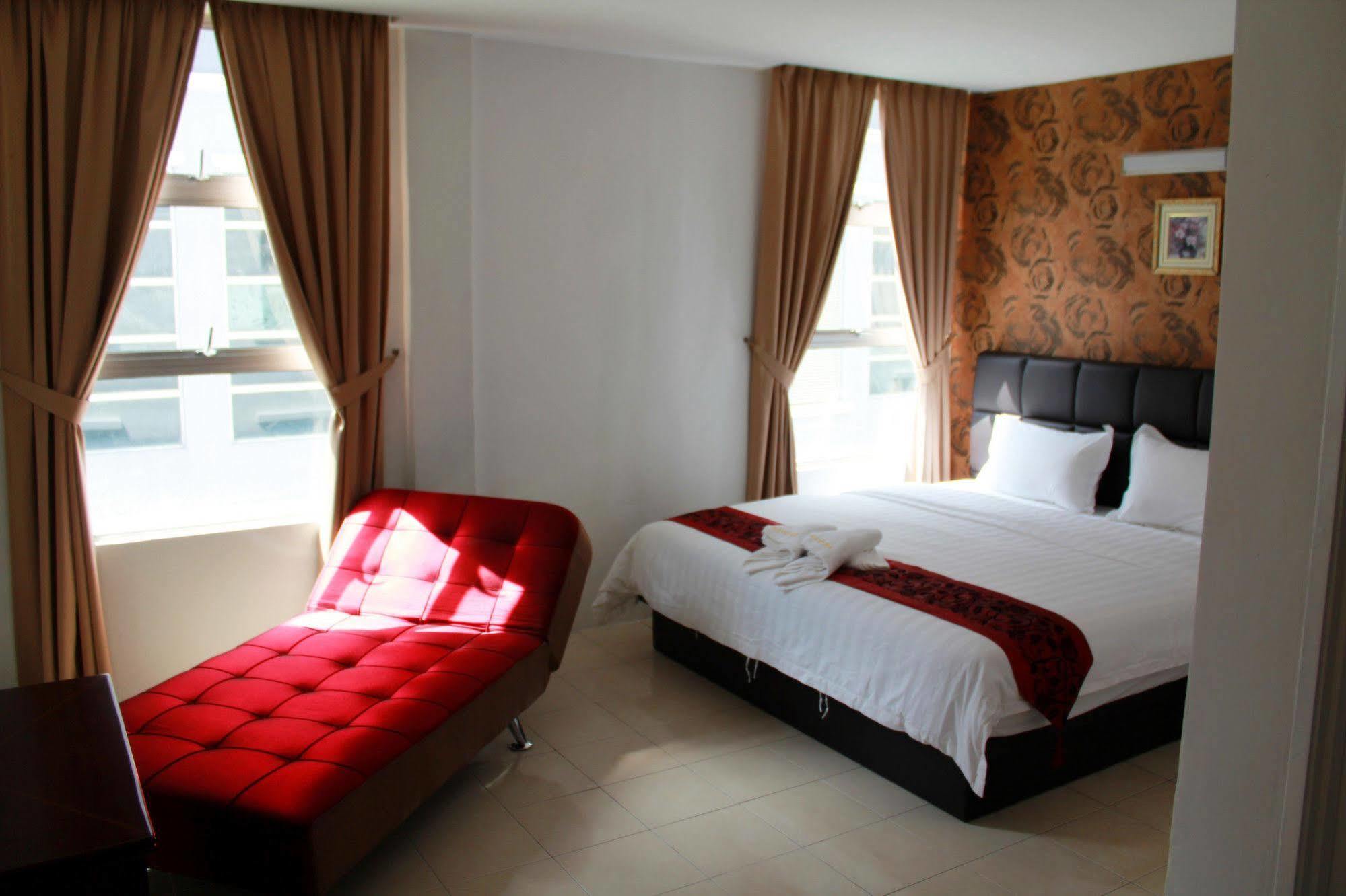 Havona Hotel - Taman Tropika Kulai Zewnętrze zdjęcie